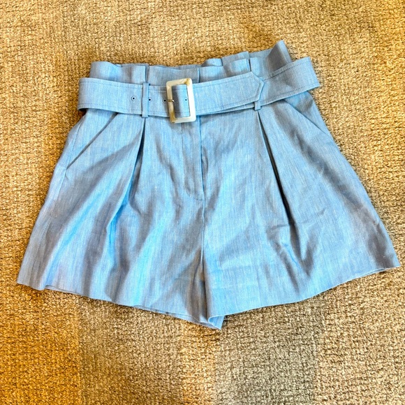 Veronica Beard Pants - 🔹 Veronica Beard Blue Pleated Linen Shorts - size 4